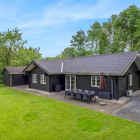 펜션 Falka - 30km From The Sea By Interhome *